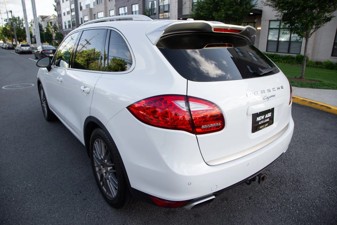 2014 Porsche 958 Cayenne Diesel - Image 9 of 31