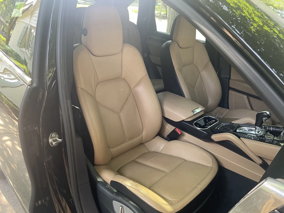 2014 Porsche 958 Cayenne Diesel - Image 28 of 31