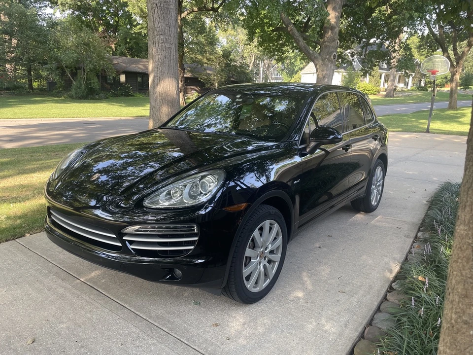 2014 Porsche 958 Cayenne Diesel - Image 4 of 31