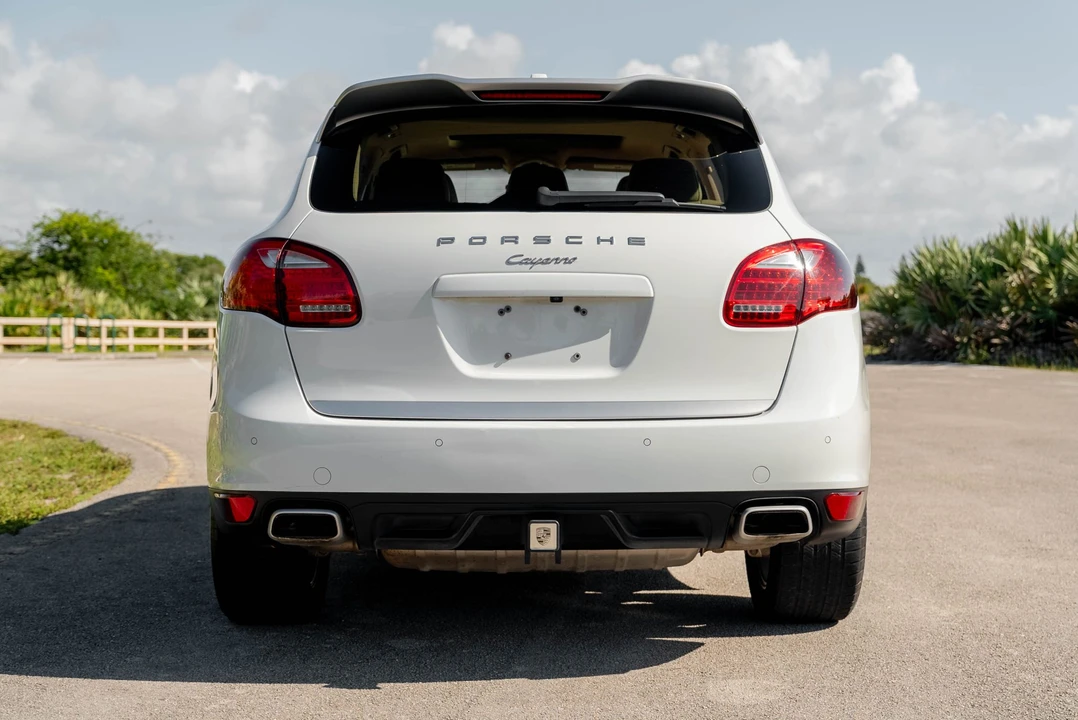 2014 Porsche 958 Cayenne Diesel - Image 11 of 31