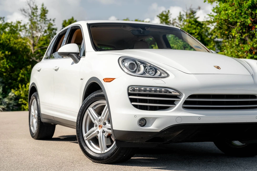 2014 Porsche 958 Cayenne Diesel - Image 18 of 31