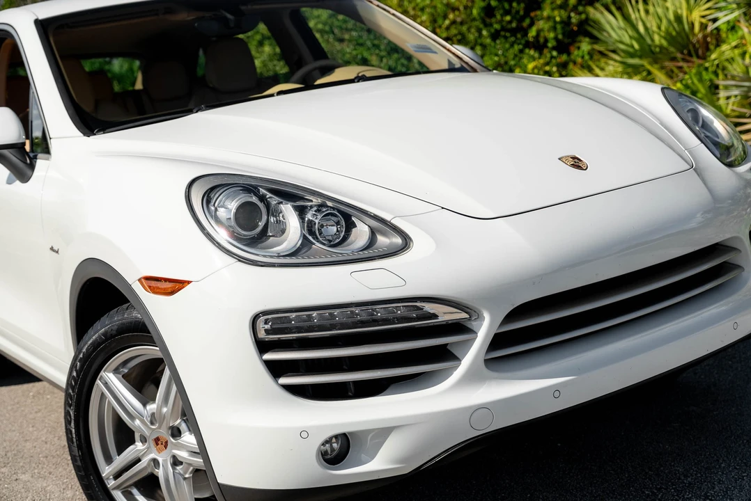 2014 Porsche 958 Cayenne Diesel - Image 16 of 31