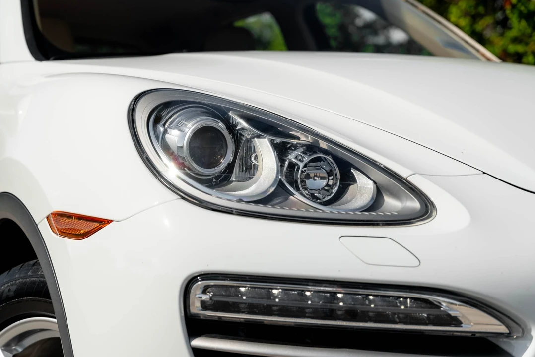 2014 Porsche 958 Cayenne Diesel - Image 22 of 31