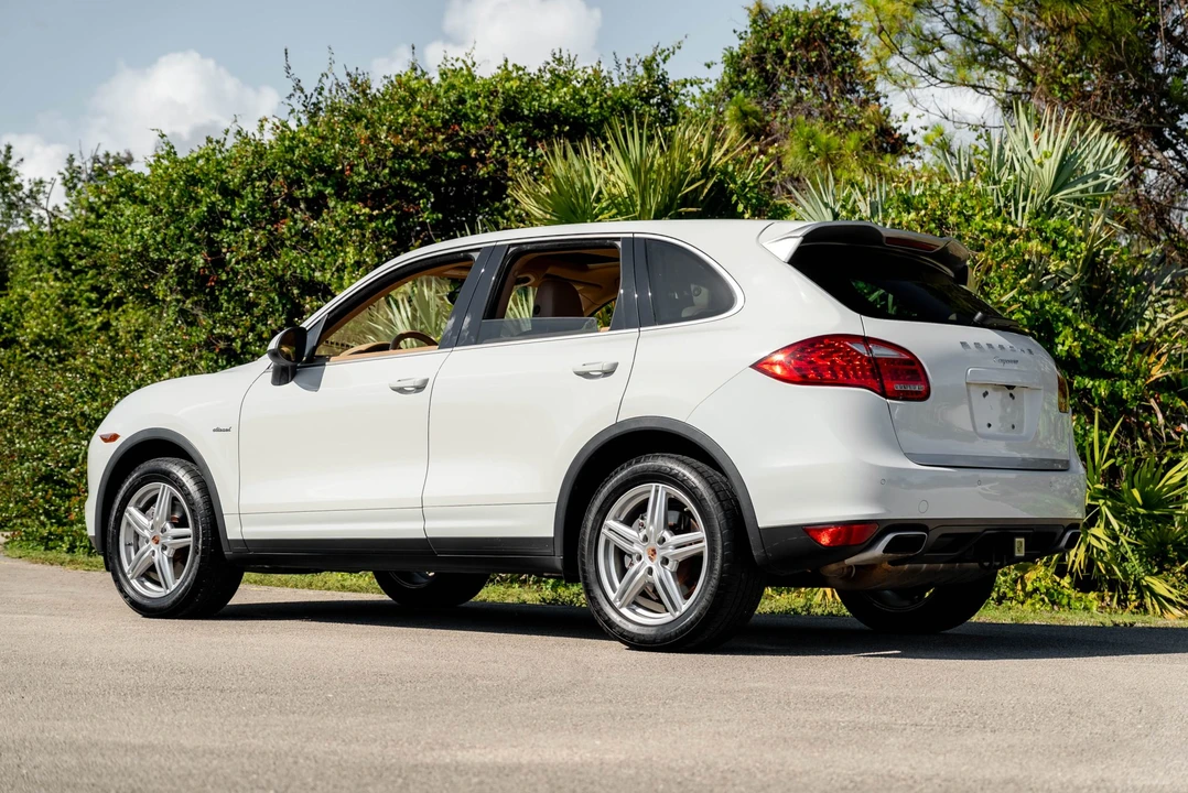 2014 Porsche 958 Cayenne Diesel - Image 14 of 31