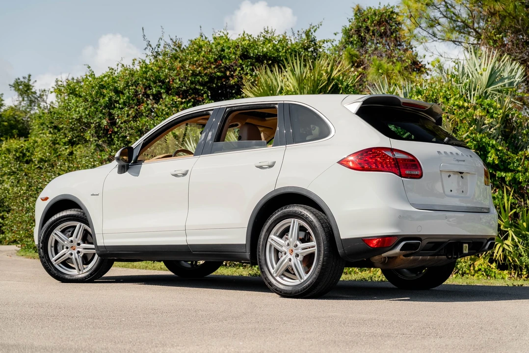 2014 Porsche 958 Cayenne Diesel - Image 13 of 31