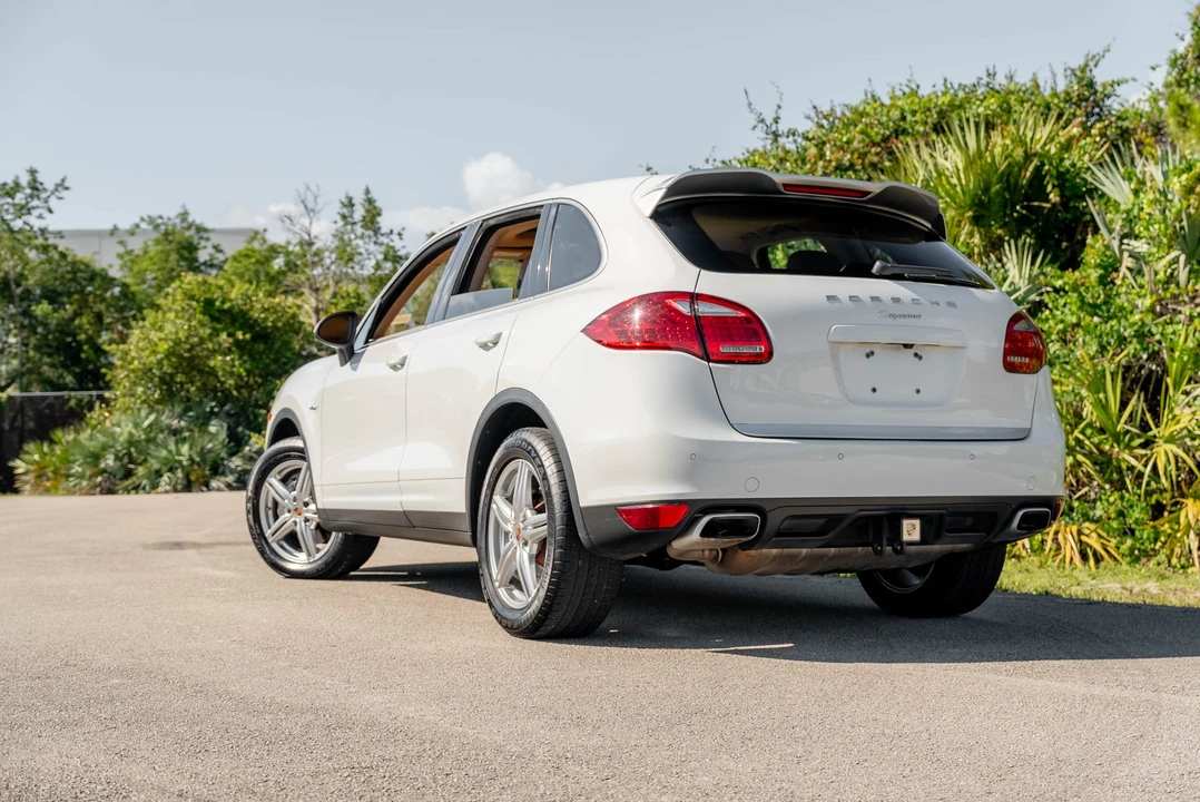 2014 Porsche 958 Cayenne Diesel - Image 12 of 31