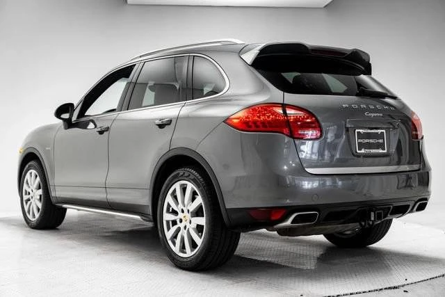 2014 Porsche 958 Cayenne Diesel - Image 3 of 4