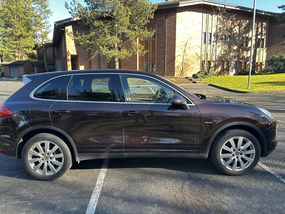 2014 Porsche 958 Cayenne Diesel - Image 30 of 31