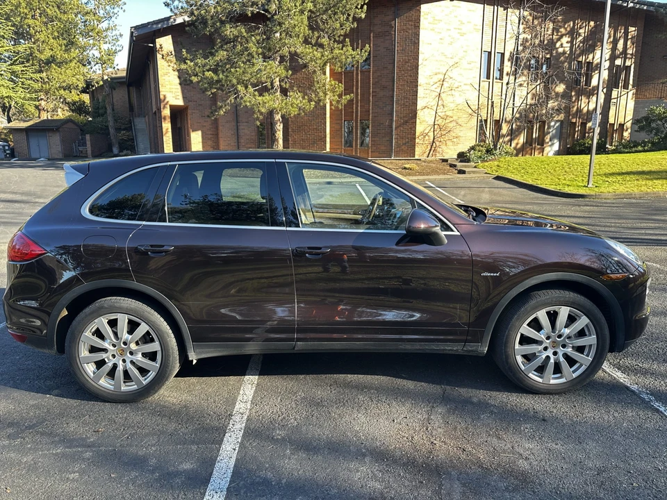 2014 Porsche 958 Cayenne Diesel - Image 18 of 31