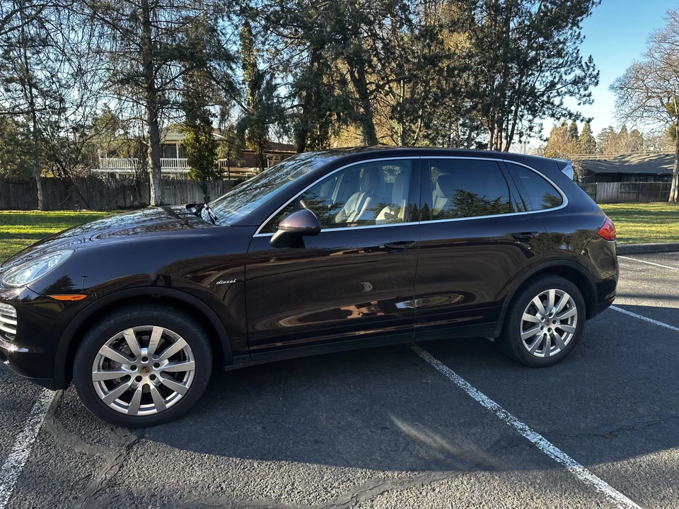 2014 Porsche 958 Cayenne Diesel - Image 29 of 31