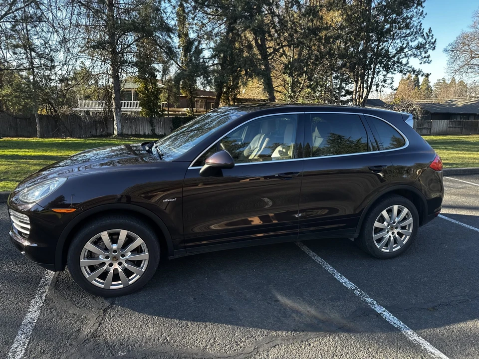 2014 Porsche 958 Cayenne Diesel - Image 9 of 31