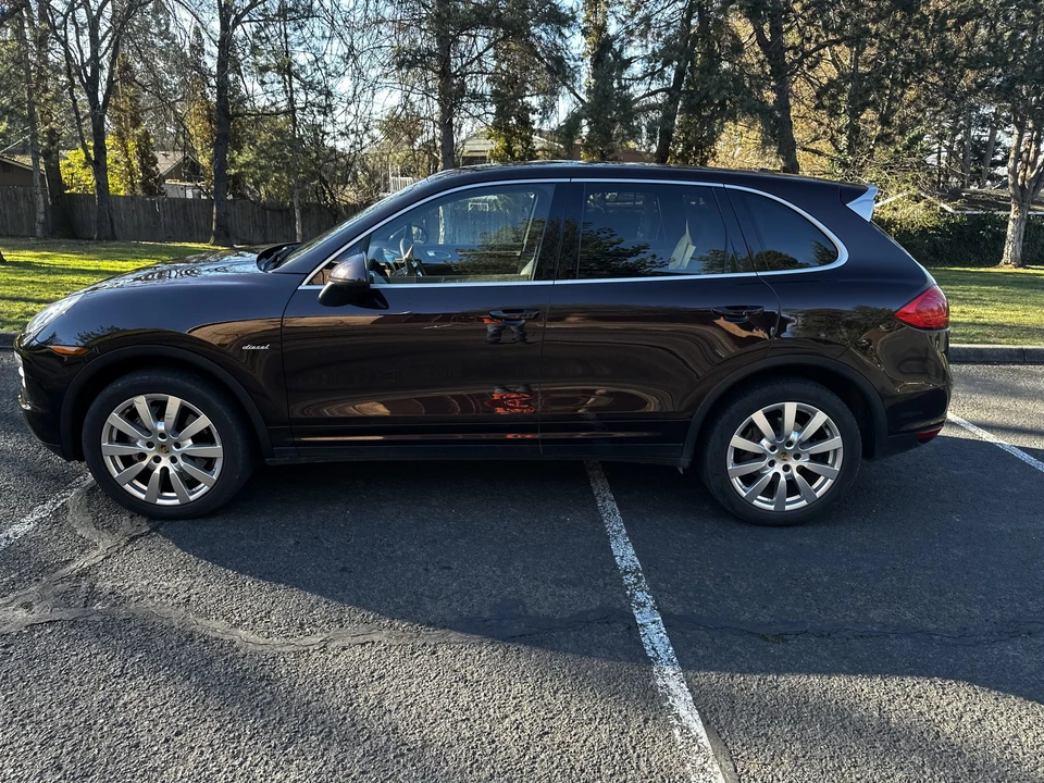 2014 Porsche 958 Cayenne Diesel - Image 13 of 31