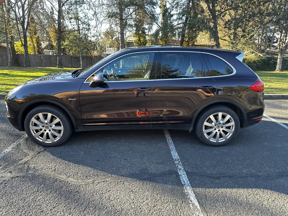 2014 Porsche 958 Cayenne Diesel - Image 12 of 31