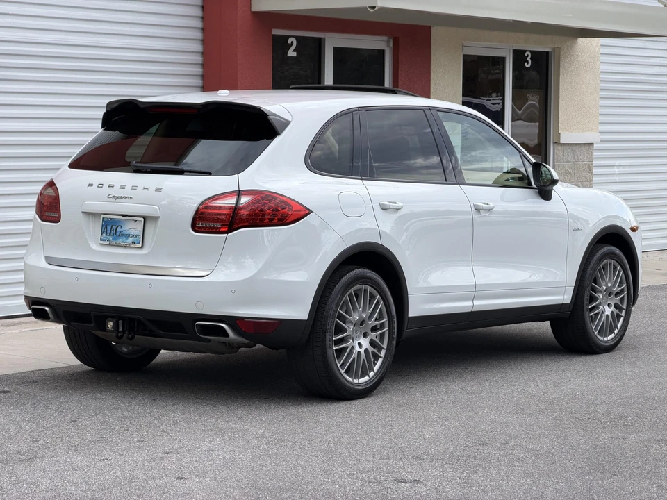 2014 Porsche 958 Cayenne Diesel - Image 14 of 31
