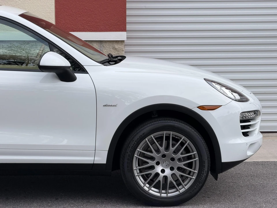 2014 Porsche 958 Cayenne Diesel - Image 29 of 31