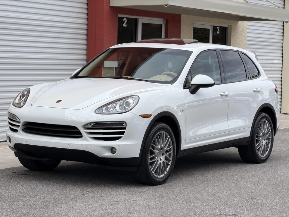 2014 Porsche 958 Cayenne Diesel - Image 3 of 31
