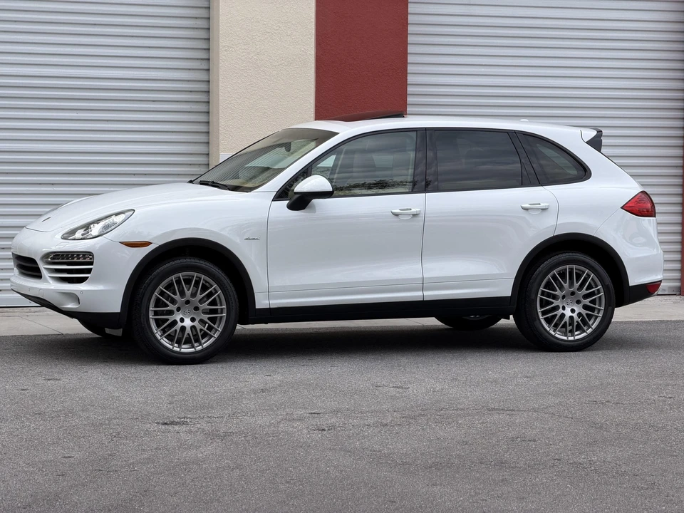2014 Porsche 958 Cayenne Diesel - Image 26 of 31