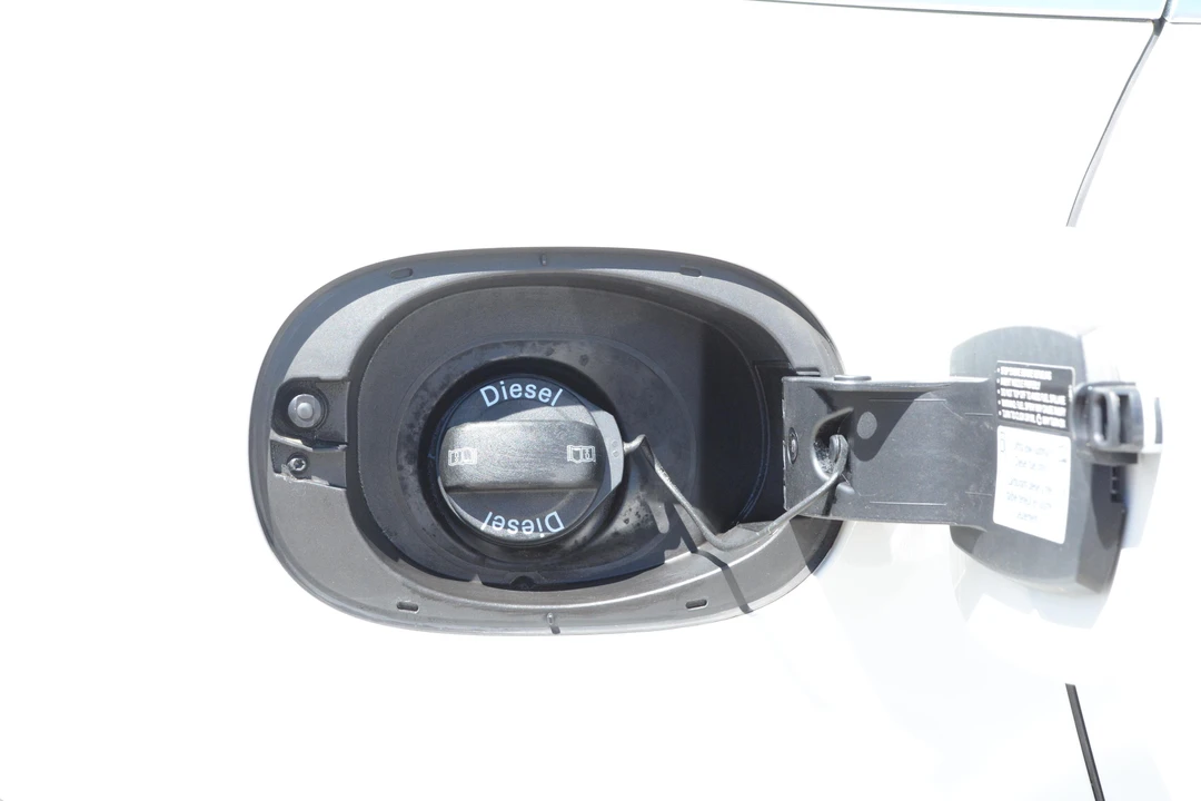 2014 Porsche 958 Cayenne Diesel - Image 25 of 31
