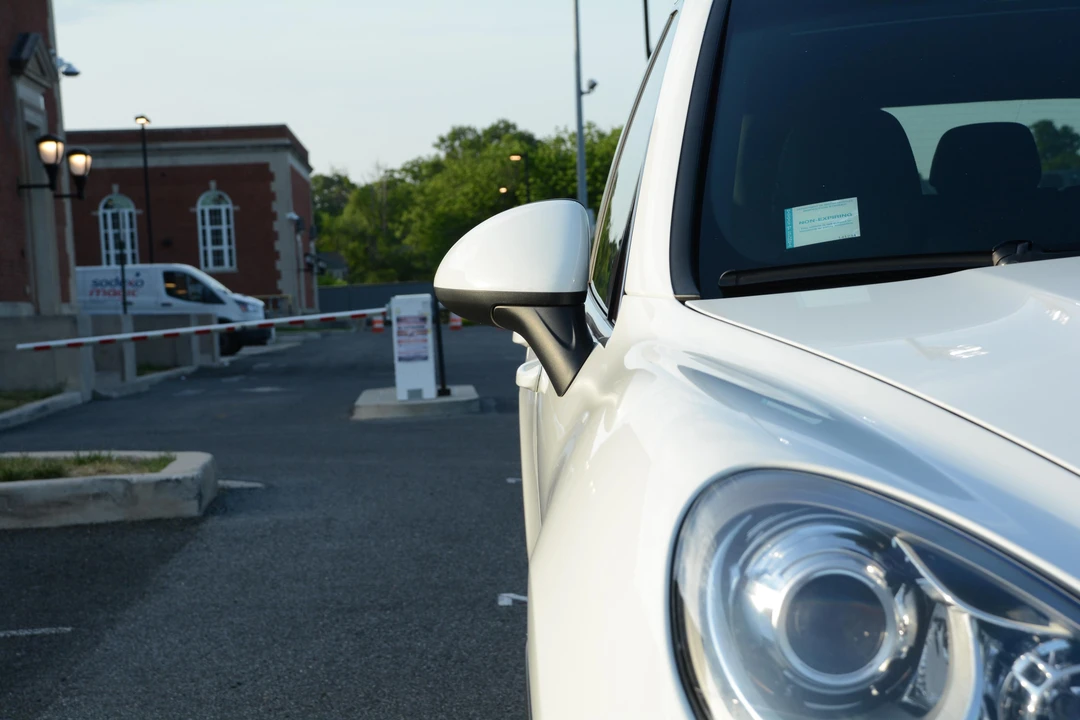 2014 Porsche 958 Cayenne Diesel - Image 13 of 31