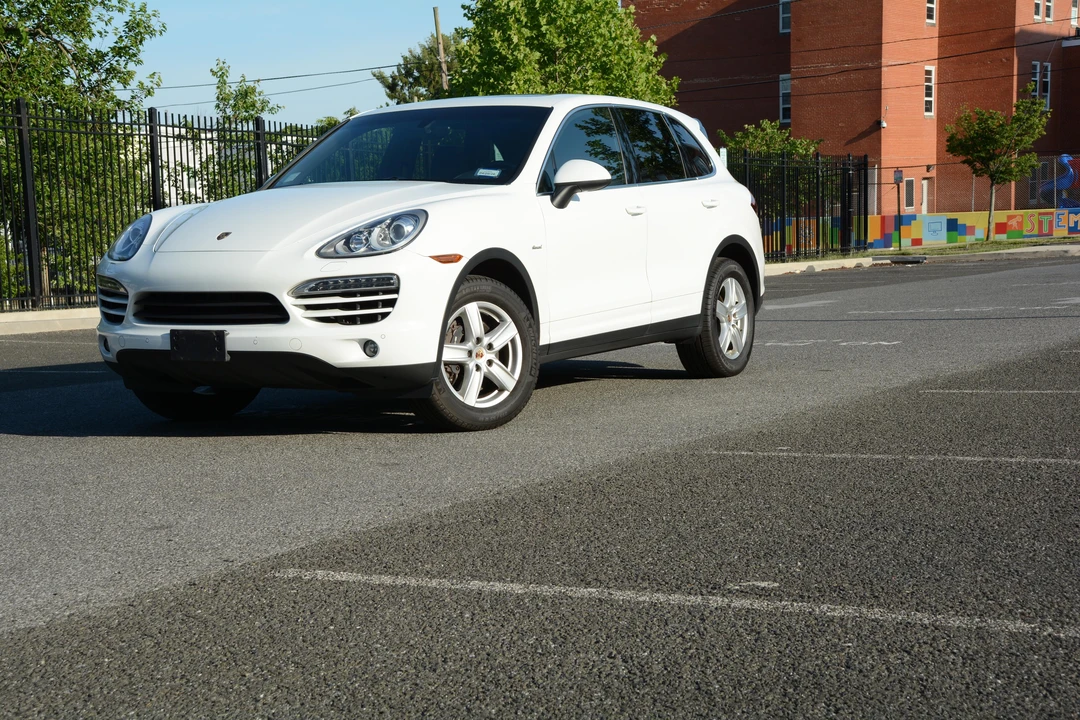 2014 Porsche 958 Cayenne Diesel - Image 8 of 31