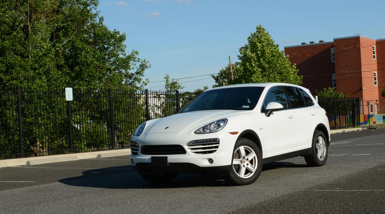 2014 Porsche 958 Cayenne Diesel - Image 7 of 31