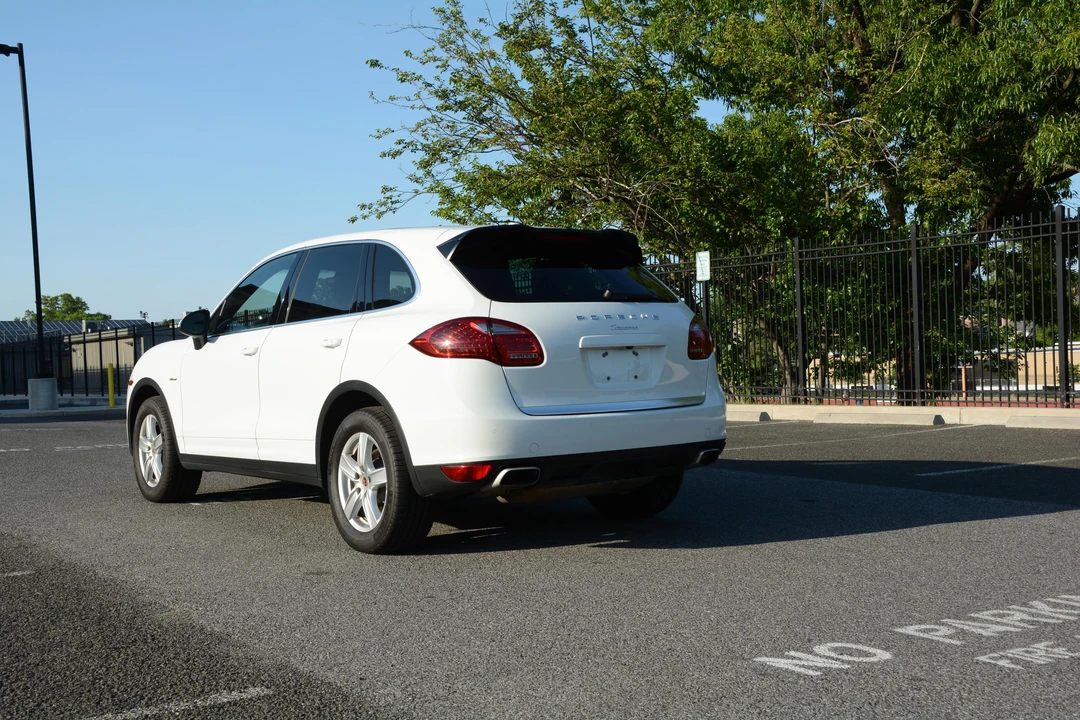 2014 Porsche 958 Cayenne Diesel - Image 10 of 31