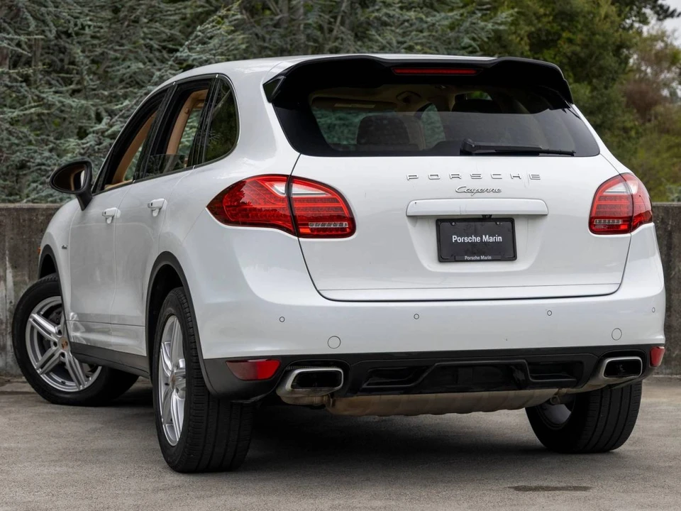 2014 Porsche 958 Cayenne Diesel - Image 3 of 5