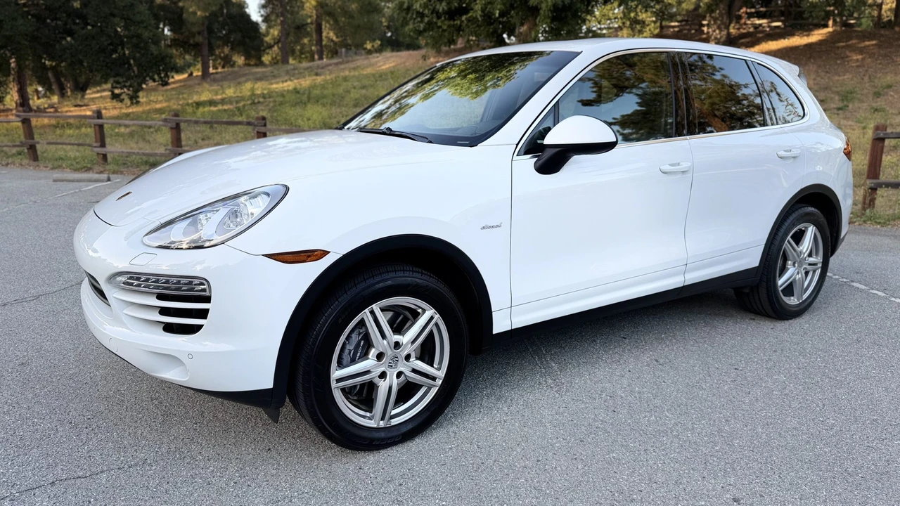 2014 Porsche 958 Cayenne Diesel - Image 28 of 31