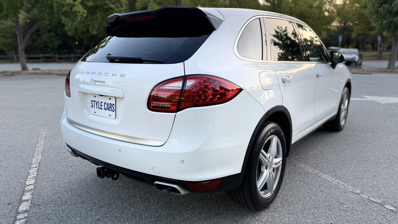 2014 Porsche 958 Cayenne Diesel - Image 31 of 31
