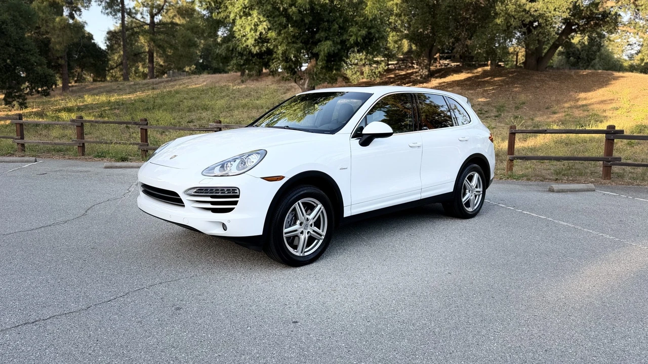 2014 Porsche 958 Cayenne Diesel - Image 27 of 31