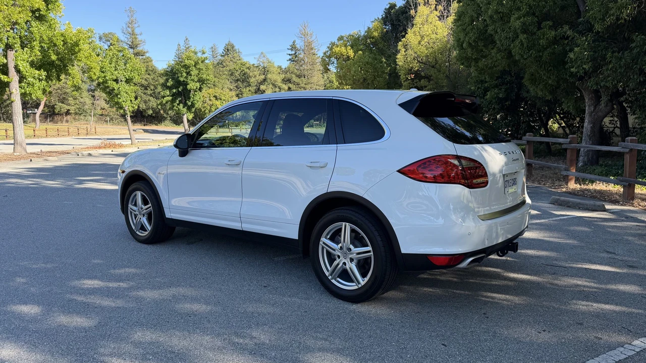 2014 Porsche 958 Cayenne Diesel - Image 5 of 31