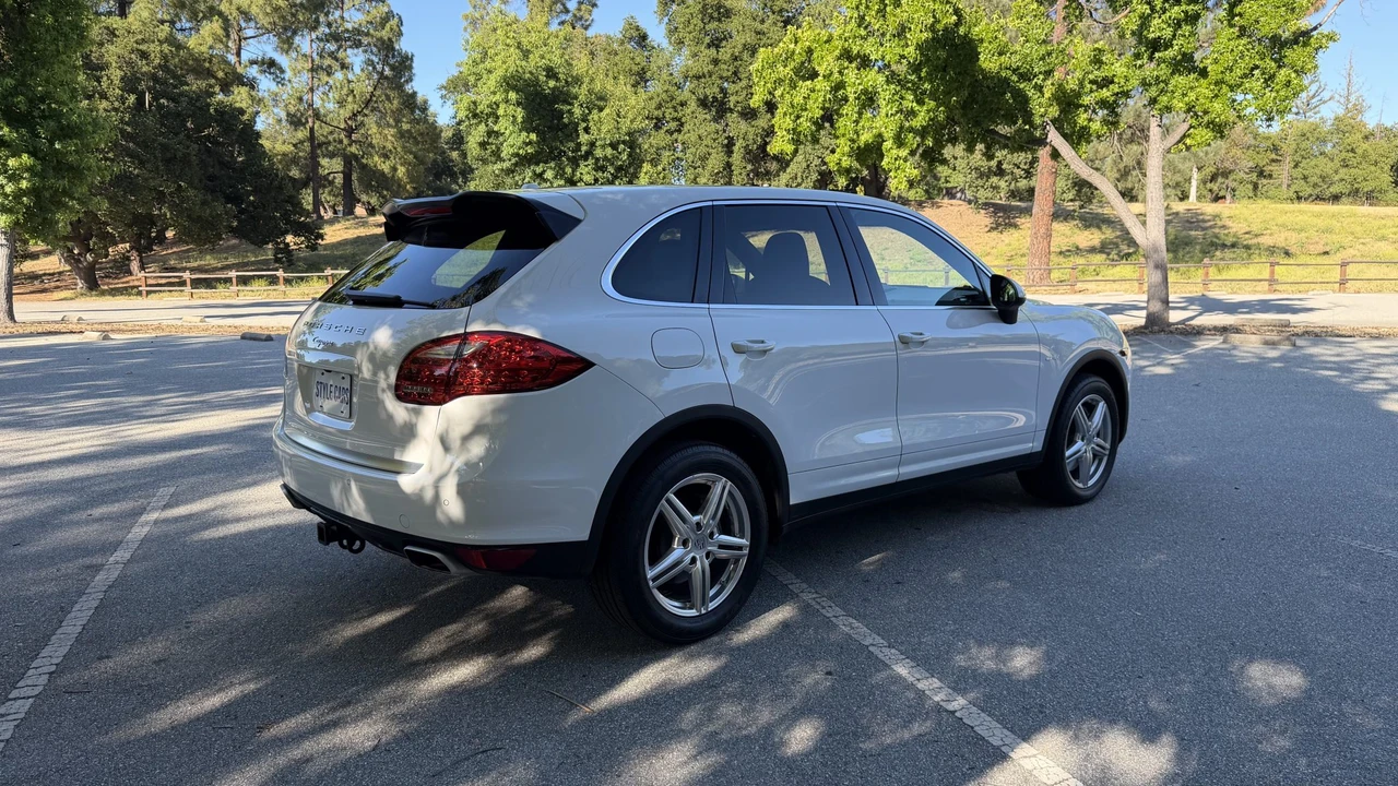 2014 Porsche 958 Cayenne Diesel - Image 9 of 31