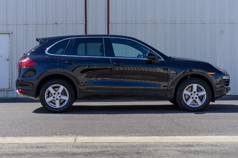 2014 Porsche 958 Cayenne Diesel - Image 2 of 7