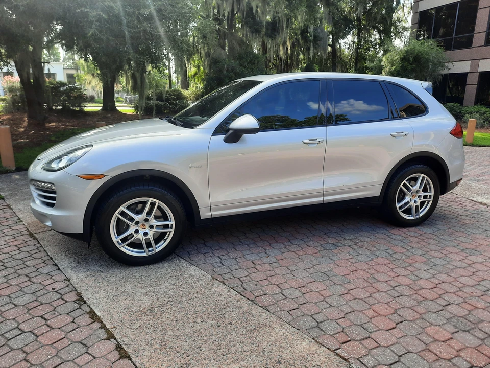 2014 Porsche 958 Cayenne Diesel - Image 11 of 31