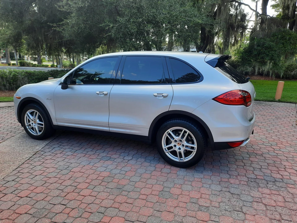 2014 Porsche 958 Cayenne Diesel - Image 15 of 31