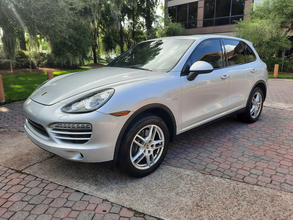 2014 Porsche 958 Cayenne Diesel - Image 10 of 31