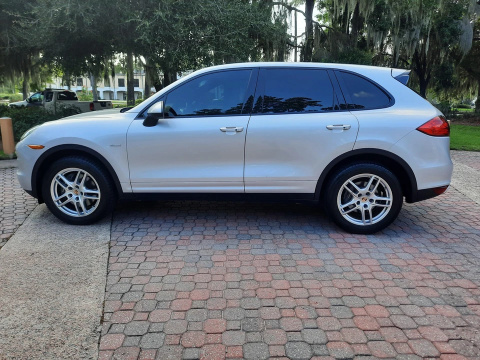 2014 Porsche 958 Cayenne Diesel - Image 14 of 31