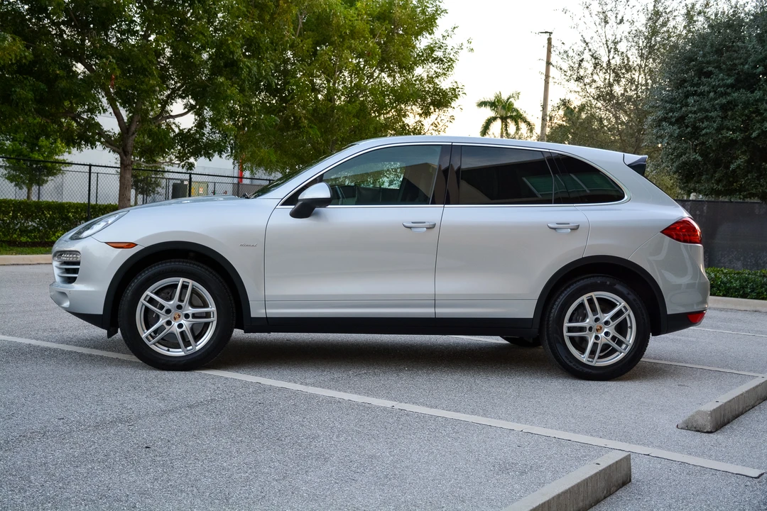 2014 Porsche 958 Cayenne Diesel - Image 8 of 31