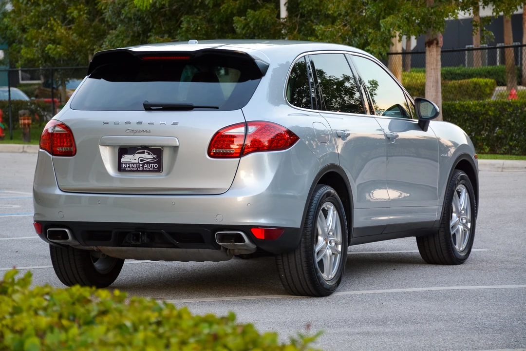 2014 Porsche 958 Cayenne Diesel - Image 13 of 31