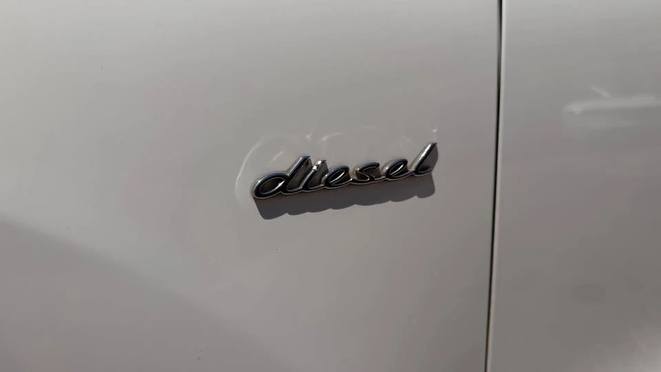 2014 Porsche 958 Cayenne Diesel - Image 8 of 20