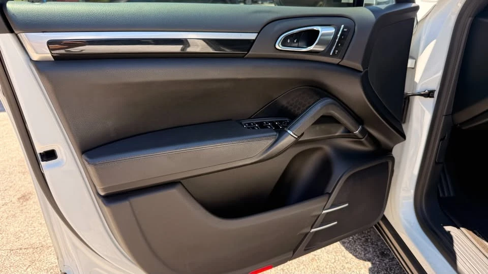 2014 Porsche 958 Cayenne Diesel - Image 19 of 20