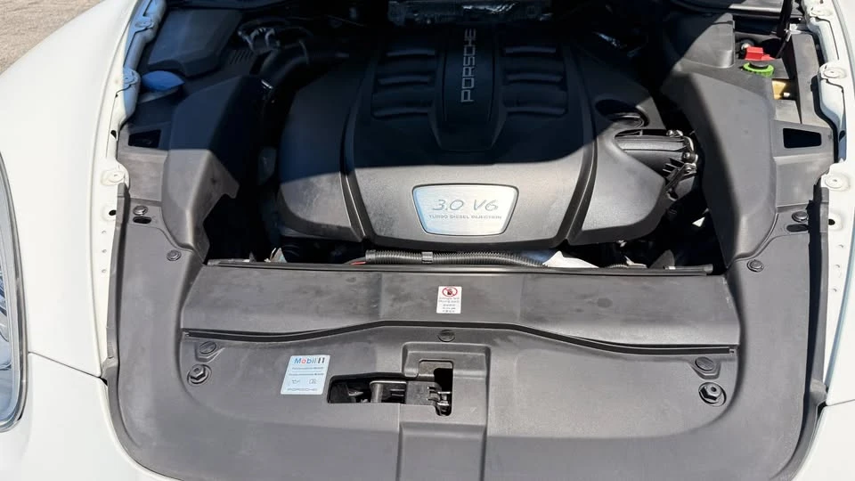 2014 Porsche 958 Cayenne Diesel - Image 15 of 20