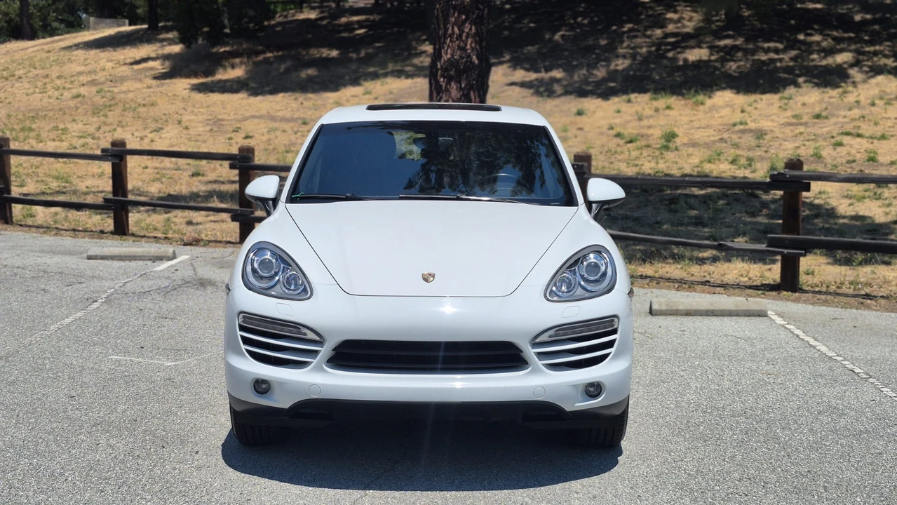 2014 Porsche 958 Cayenne Diesel - Image 14 of 31
