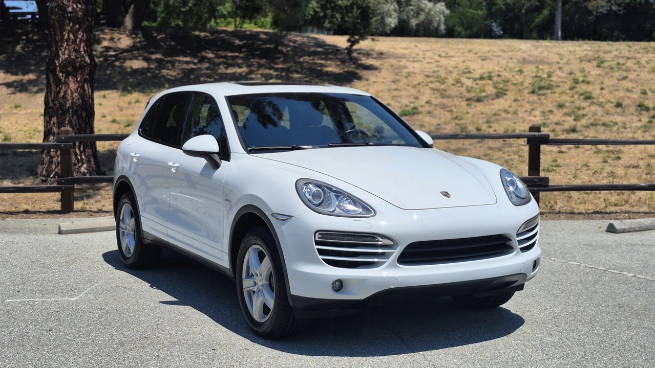 2014 Porsche 958 Cayenne Diesel - Image 21 of 31