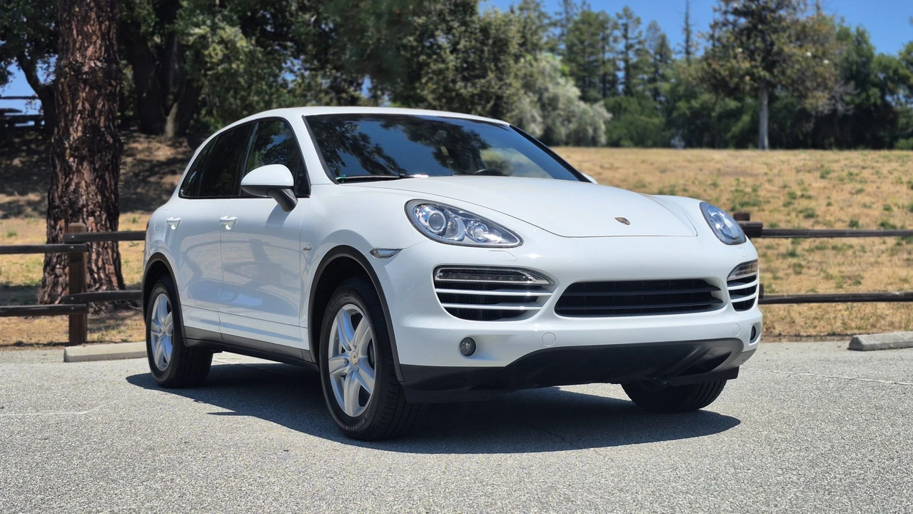 2014 Porsche 958 Cayenne Diesel - Image 26 of 31