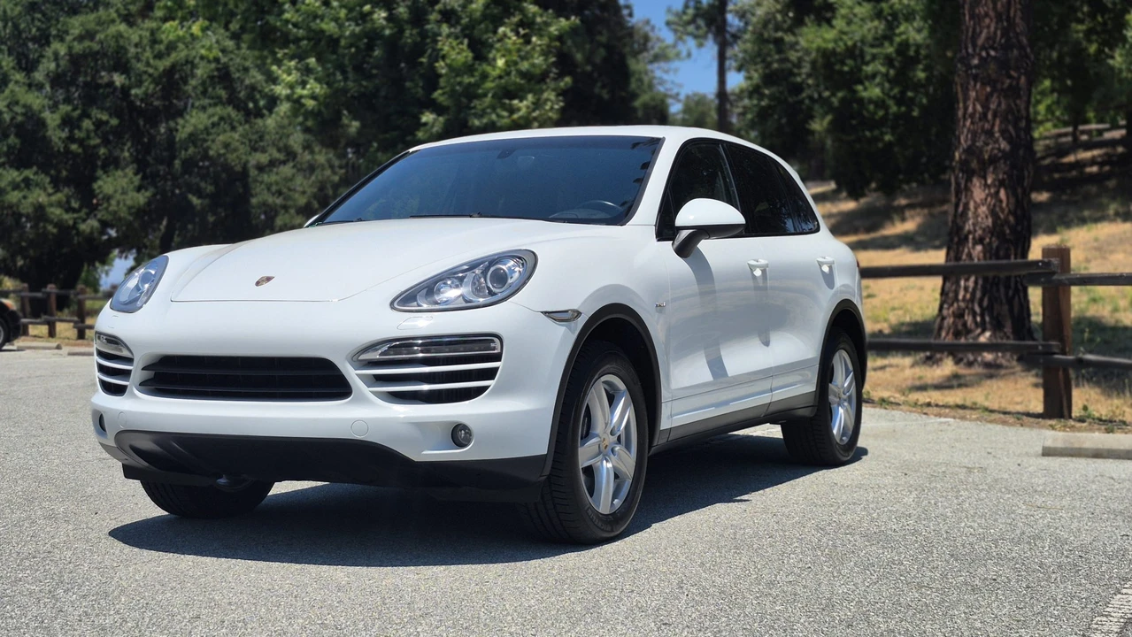 2014 Porsche 958 Cayenne Diesel - Image 3 of 31
