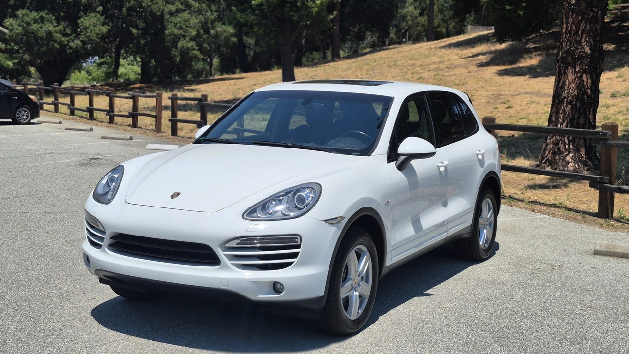 2014 Porsche 958 Cayenne Diesel - Image 4 of 31