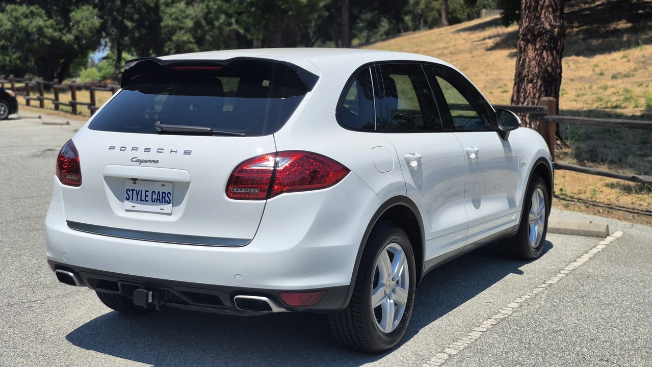 2014 Porsche 958 Cayenne Diesel - Image 31 of 31