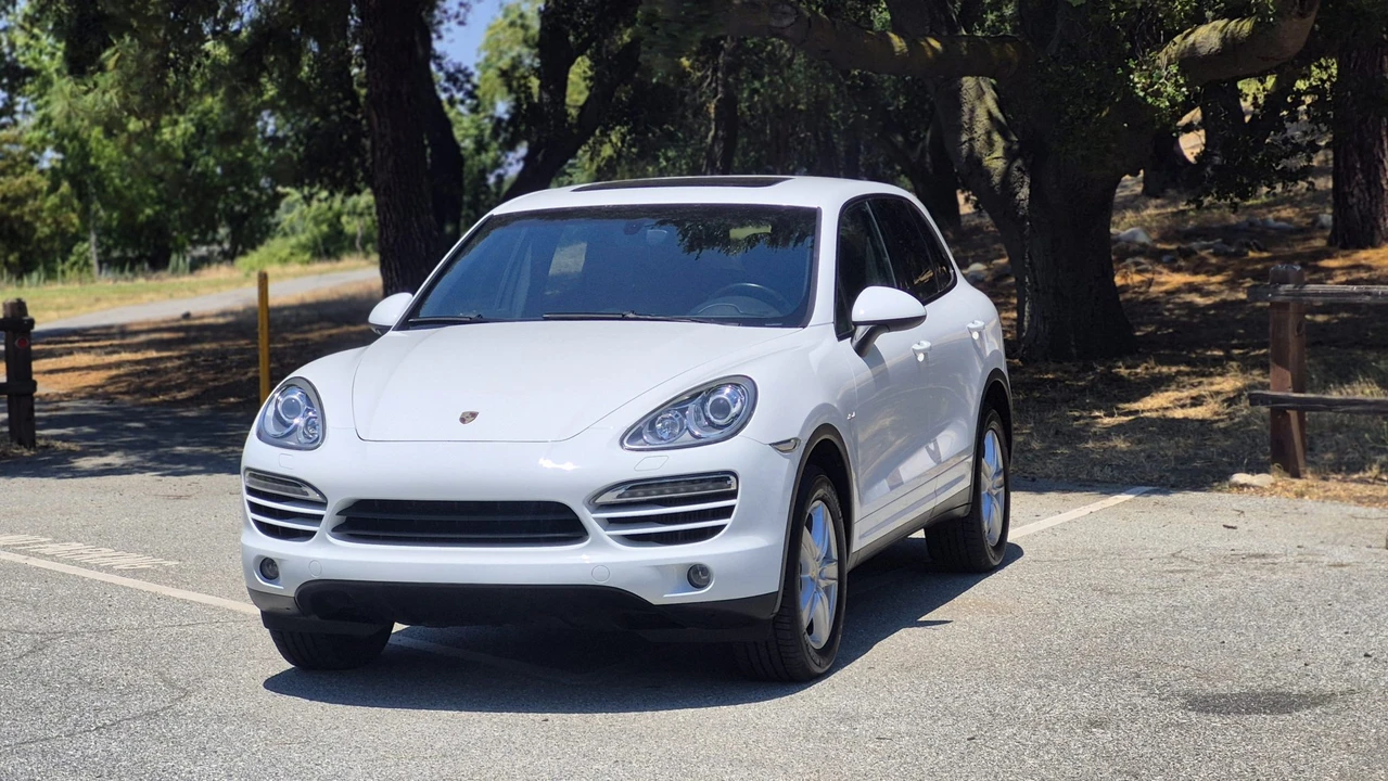 2014 Porsche 958 Cayenne Diesel - Image 10 of 31