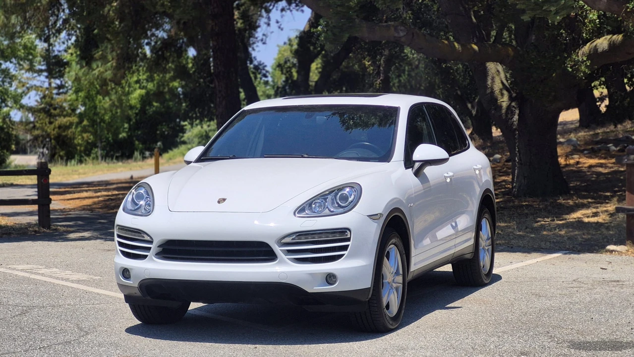 2014 Porsche 958 Cayenne Diesel - Image 11 of 31